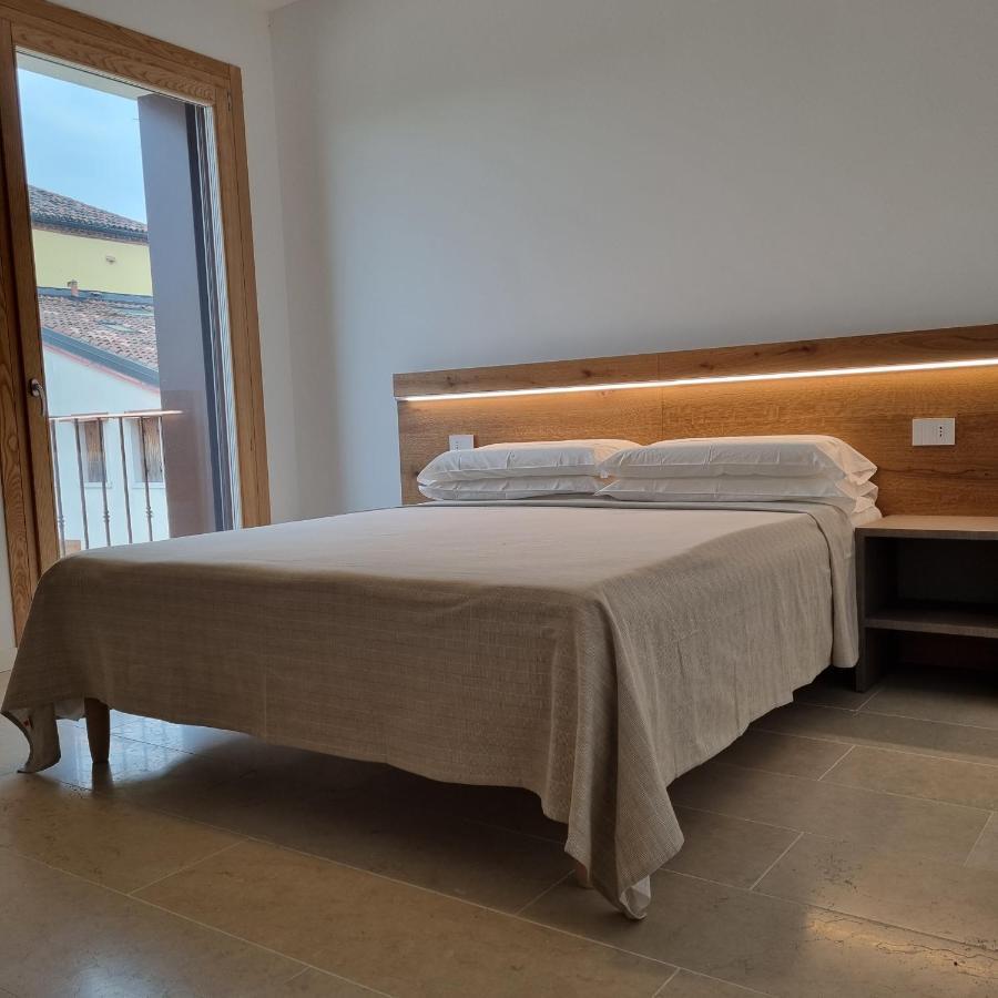Corte Bottura Agriturismo 卡斯特努沃德加尔达 外观 照片